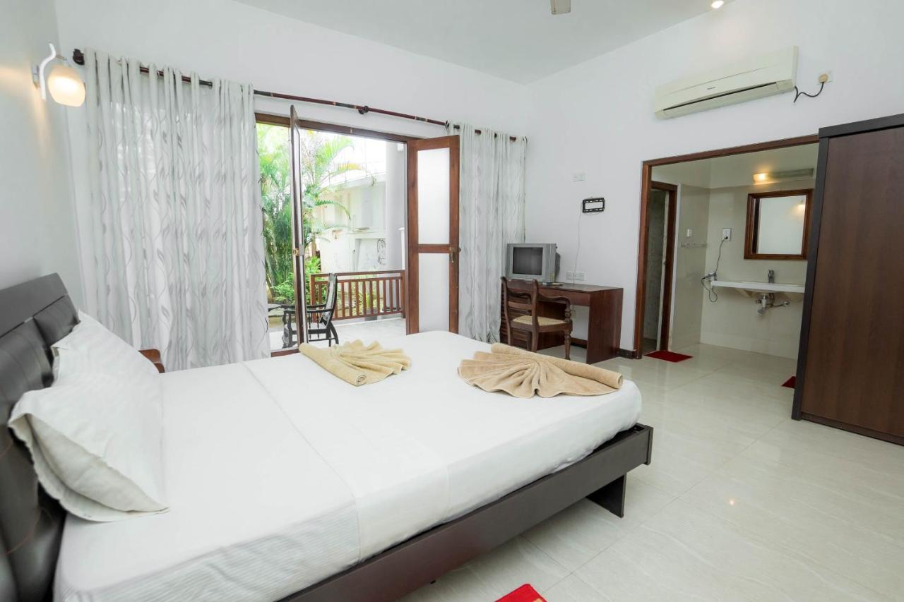 Hotel Neptune Bay Unawatuna Beach Екстер'єр фото