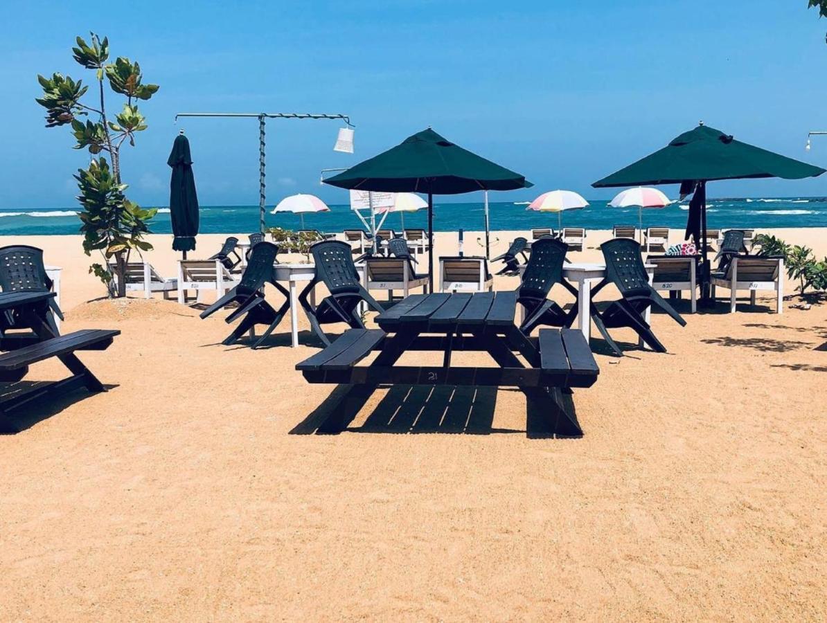 Hotel Neptune Bay Unawatuna Beach Екстер'єр фото
